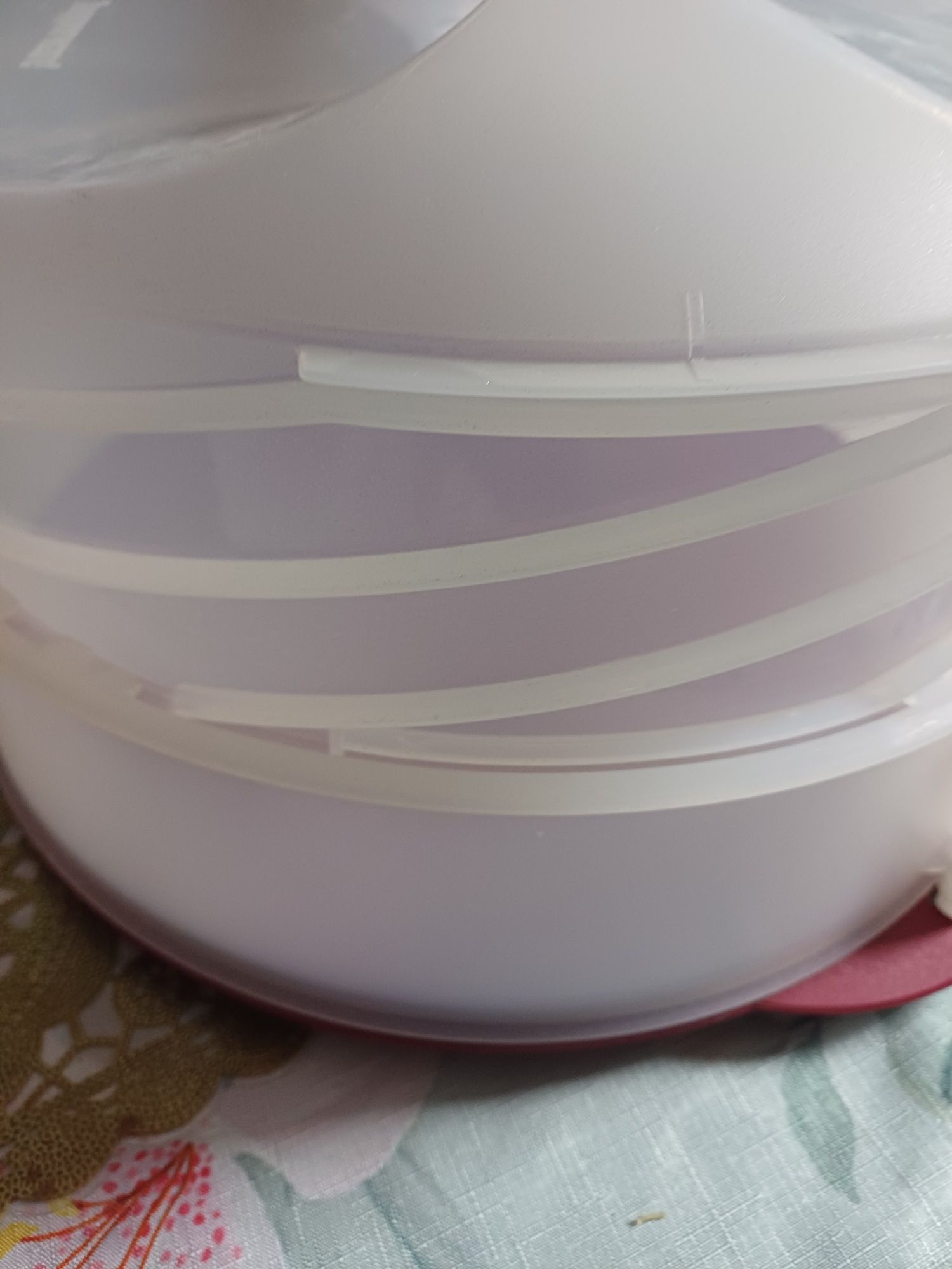 Nowy pojemnik na tort  ...Tuperware.