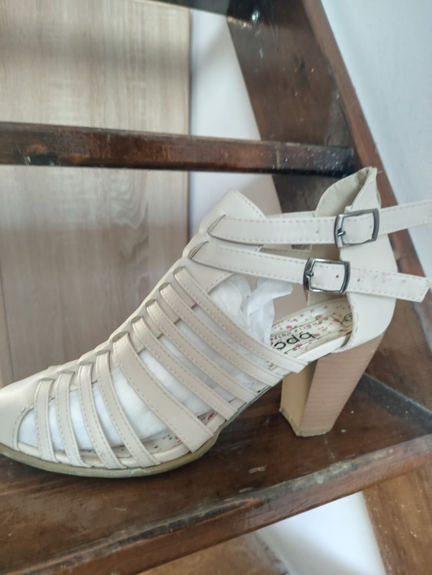 Buty damskie, rozmiar 42