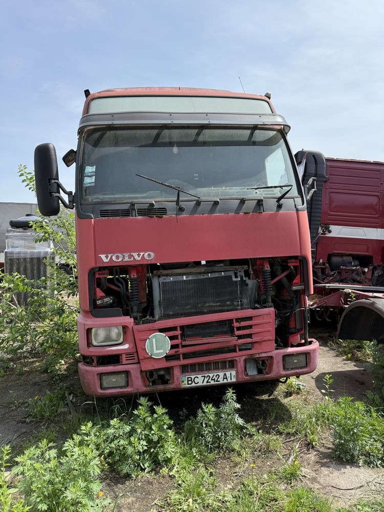 Volvo FH12 тягач