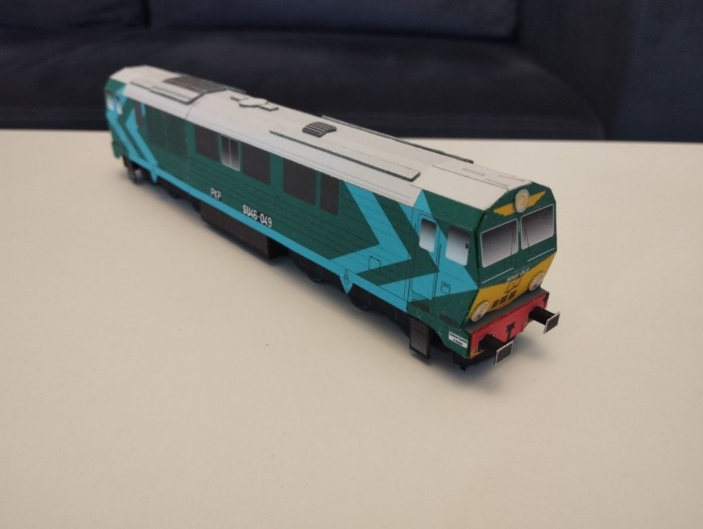 Model kartonowy zabawka pociąg autobus lokomotywa duża towarowa SU46 P