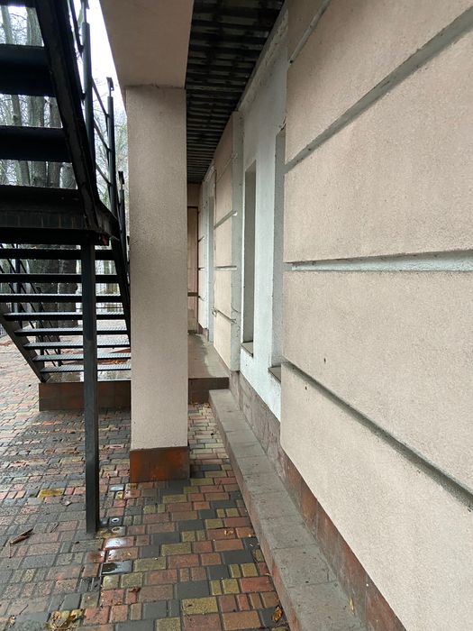 Продам будівлю комерційного призначення.