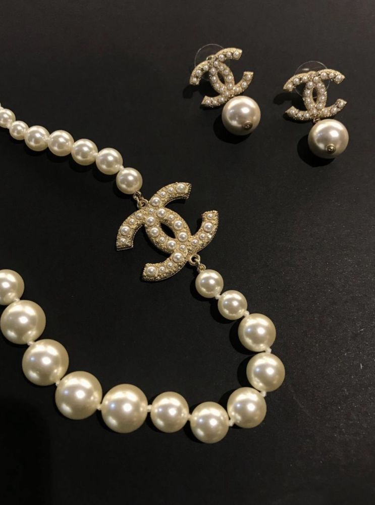 Chanel набір сережки колье буси
