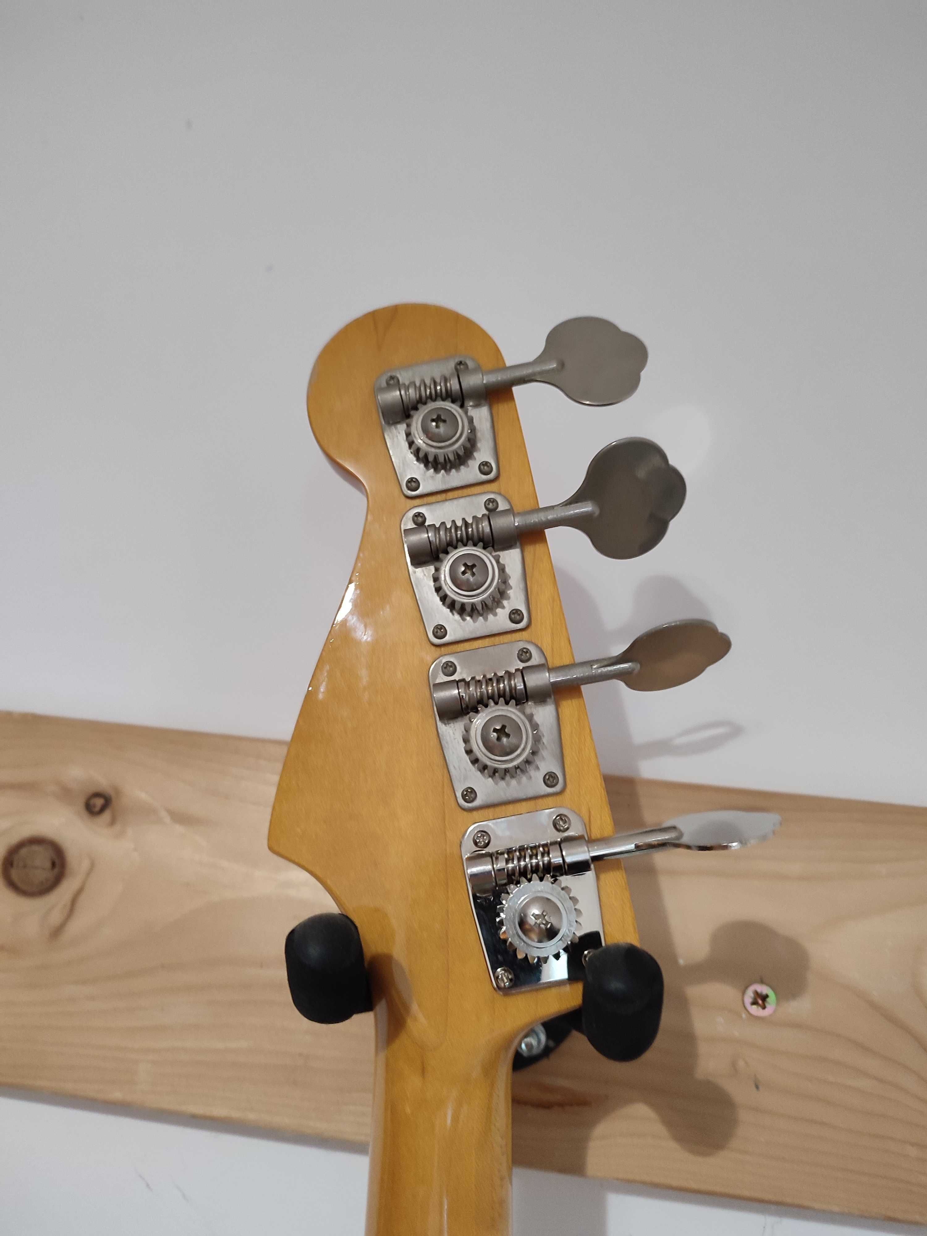 Fender Jazz Bass RI 62 Japan + case gitara basowa