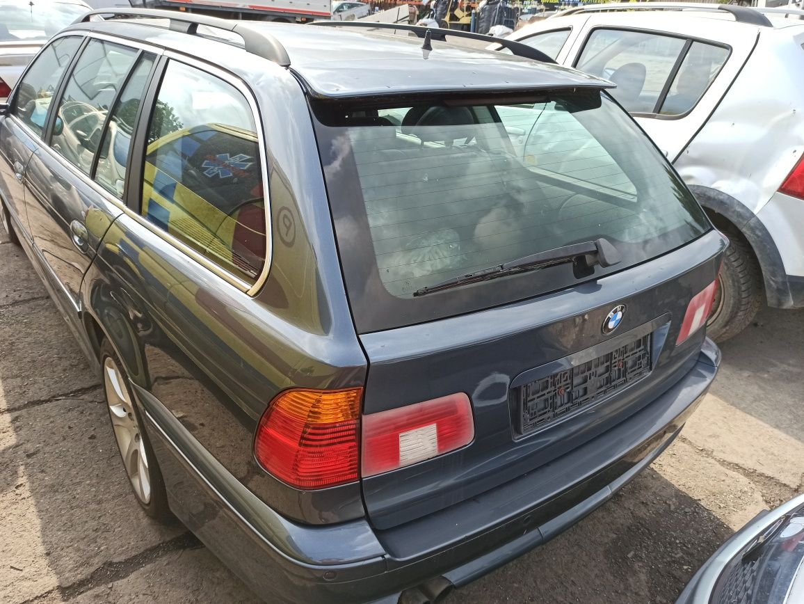 BMW e39 Touring zderzak maska lampy drzwi przód pas części skóra