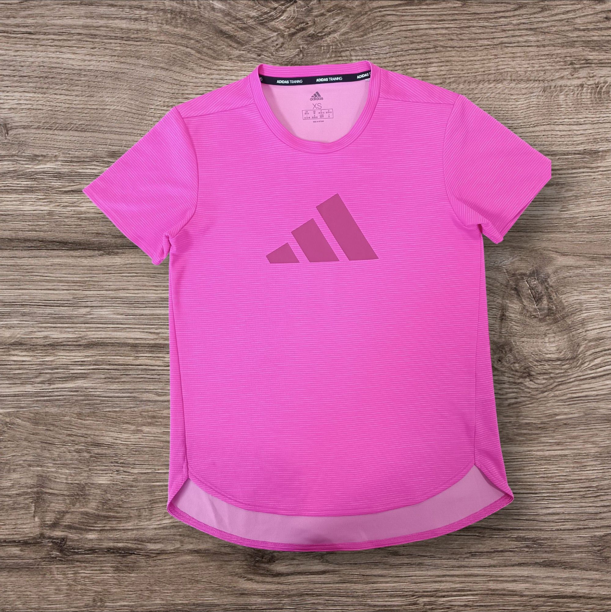 Футболка Adidas жіноча  XS