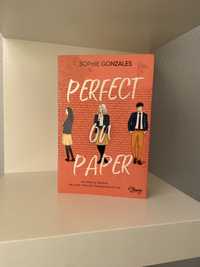 Książka „Perfect on paper” Sophie Gonzales