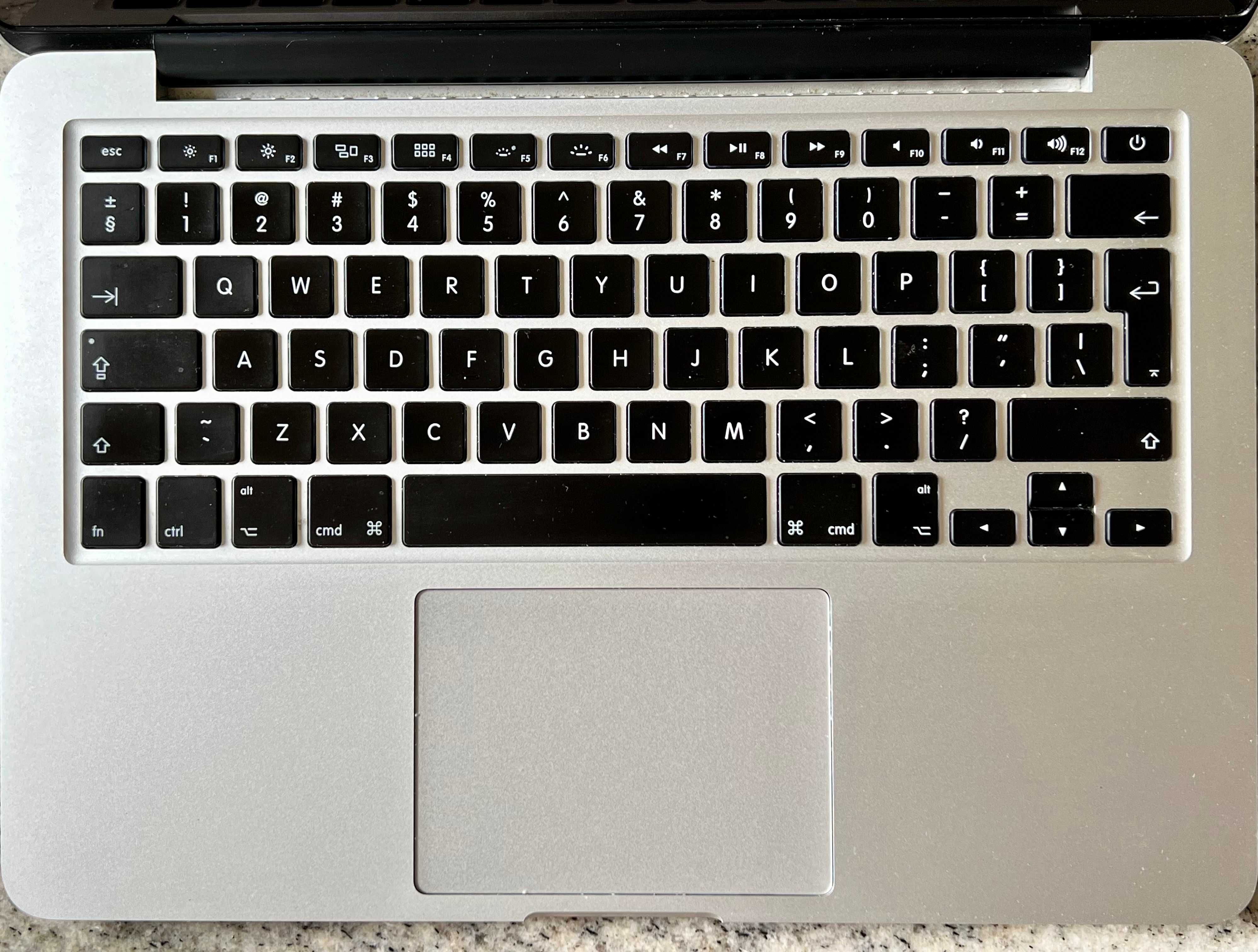 MacBook Pro (Retina, 13 cali, early 2015) laptop