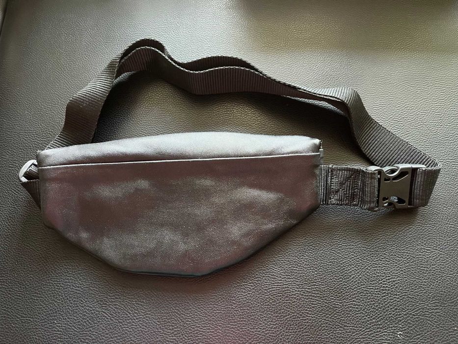 Сумка-бананка на пояс шкіряна