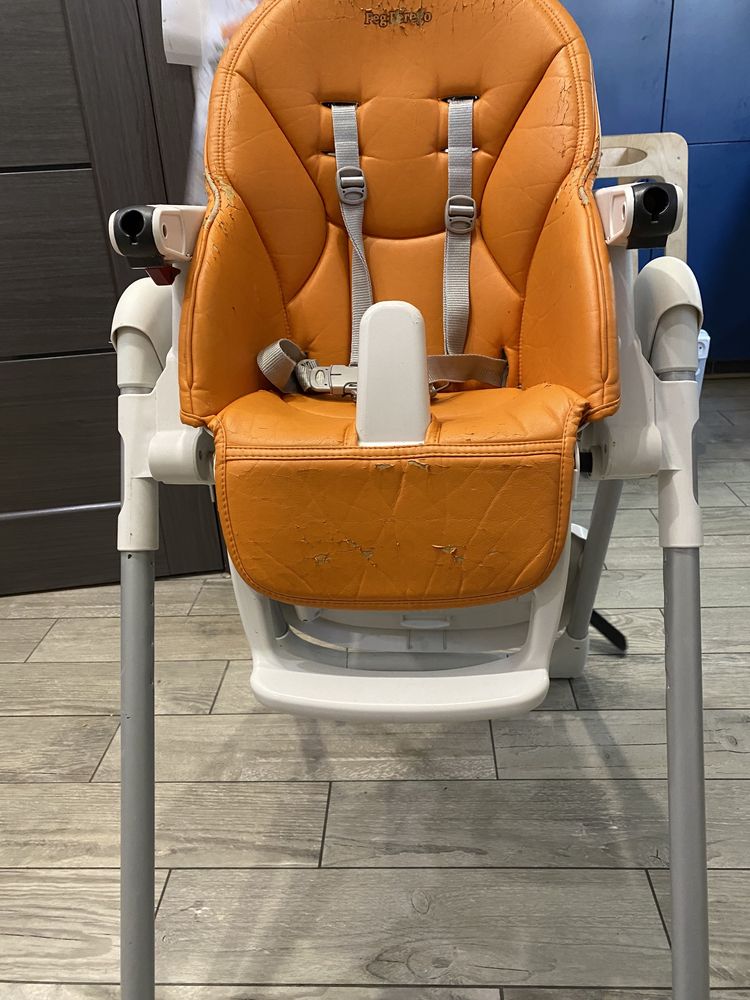 Крісло для годування Peg Perego