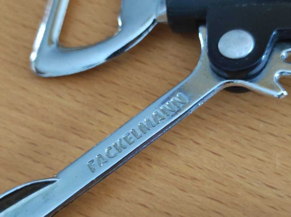 Otwieracz chromowany do Wina i Butelek Fackelmann Dźwignia Stylowy