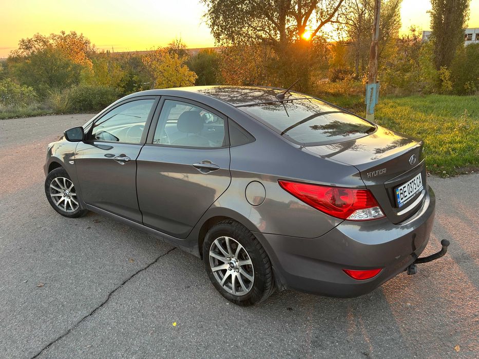 Hyundai Accent 2013