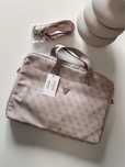 Torba na laptopa Guess Saffiano 4G Triangle 16'' pink różowa