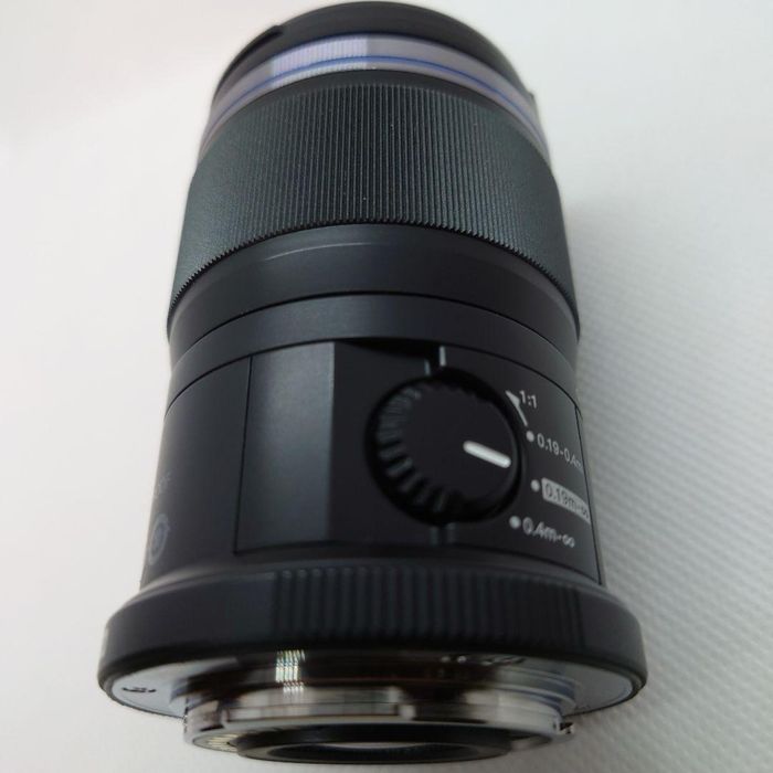 Обʼєктив Olympus M.Zuiko Digital ED 60mm F2.8 Macro