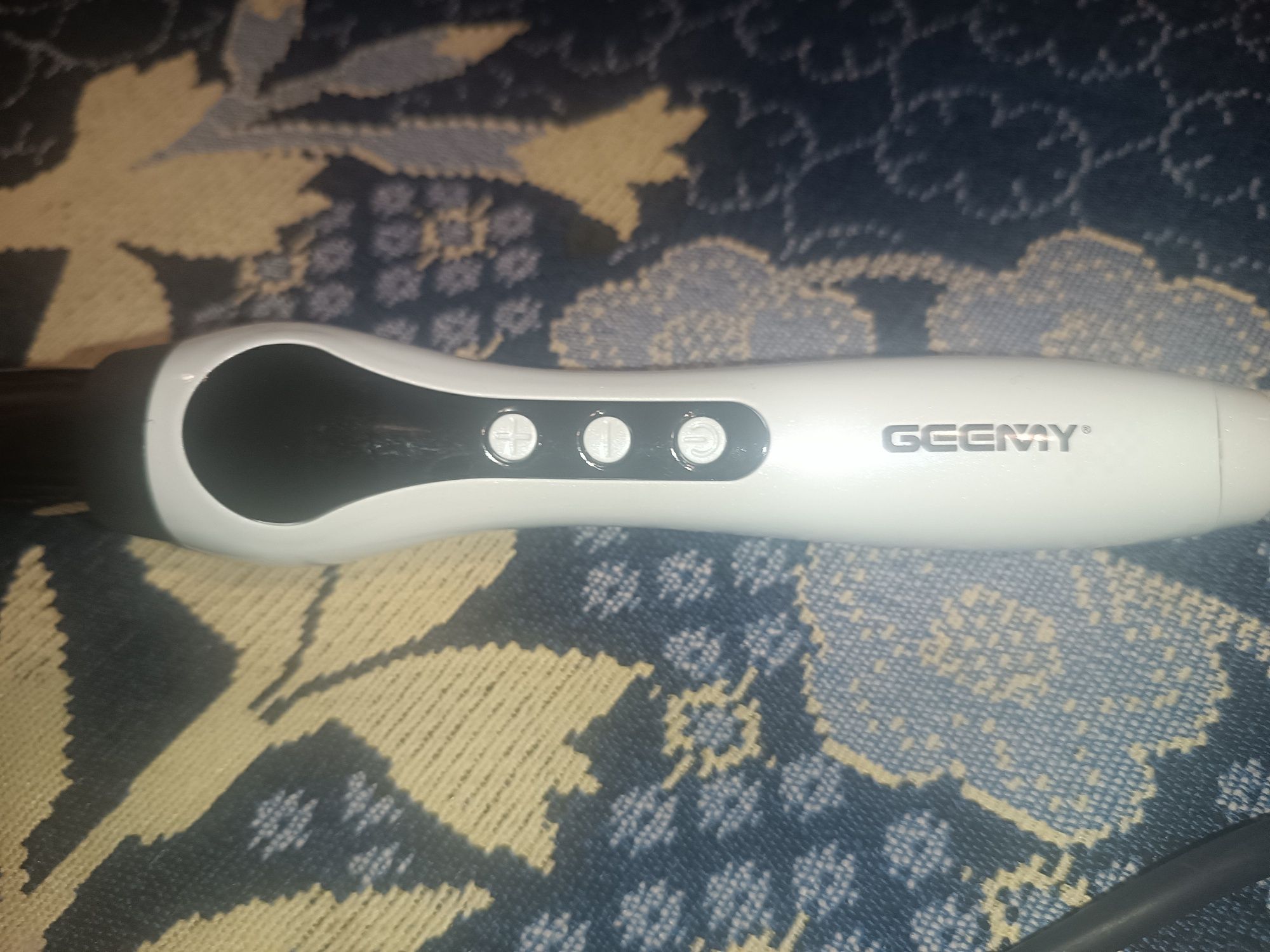 Продам конусну плойку Geemy