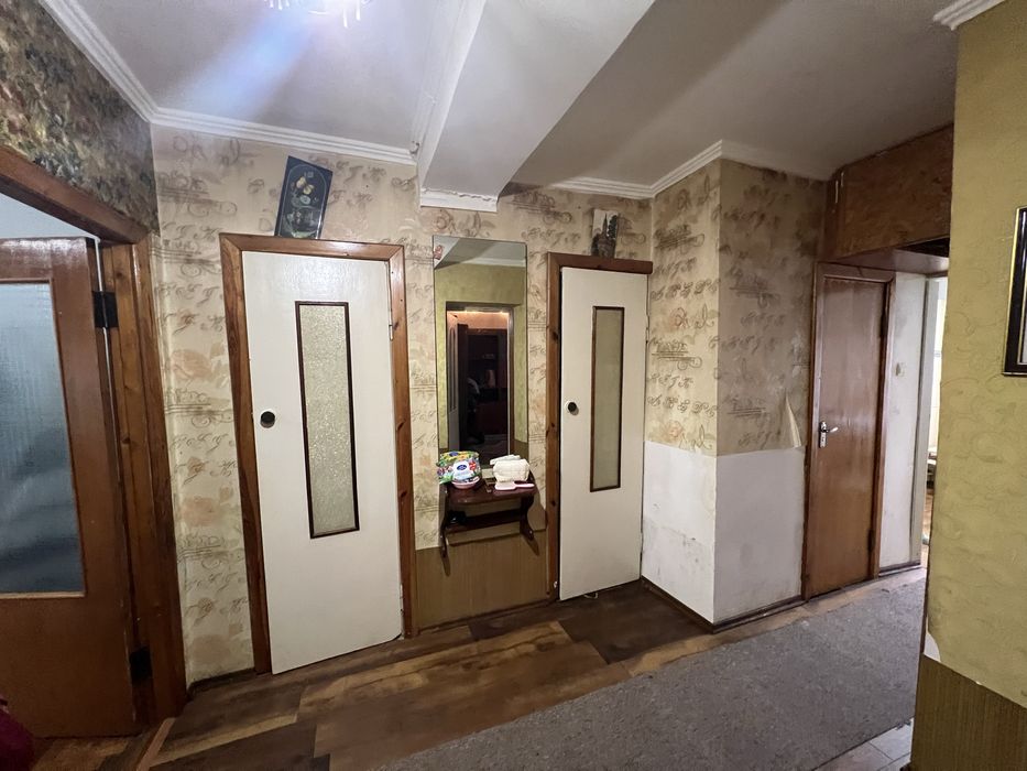Продам ДВУШКУ 59 квадратів с. Чинадійово
