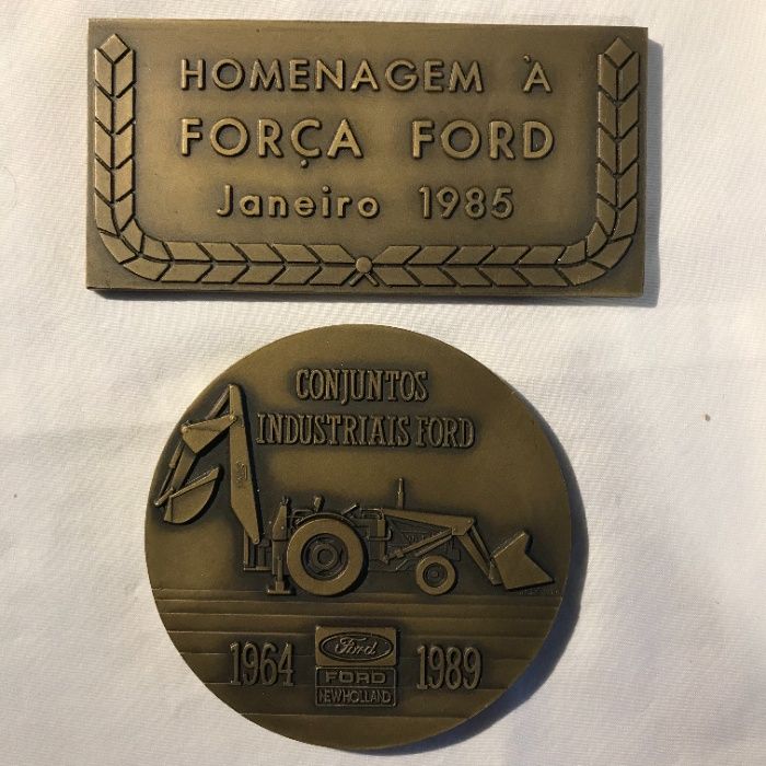 Lote 2 medalhas bronze FORD de 1989 e 1985