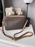 Michael Kors Jet Set crossbody torebka