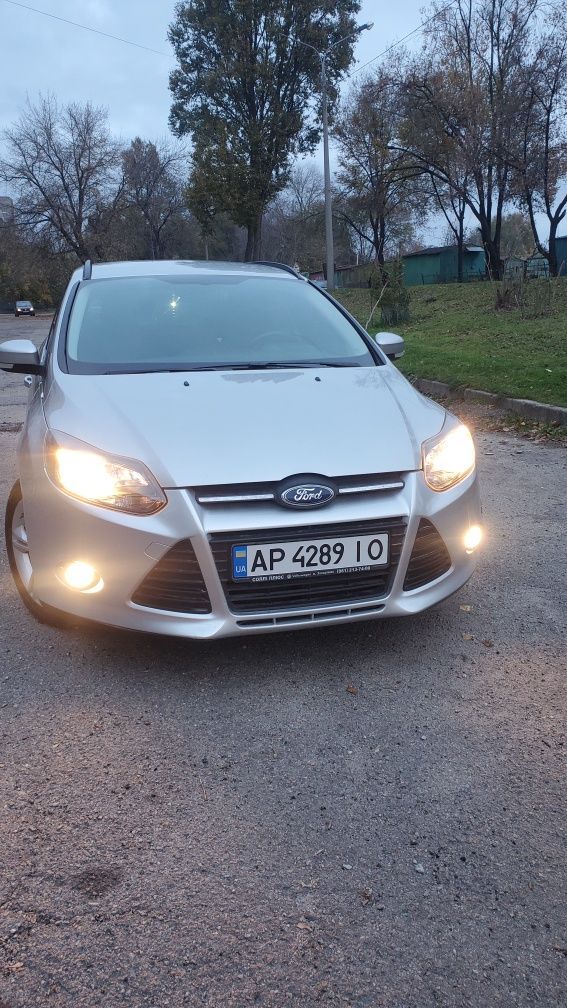 Автомобіль Ford Focus 2013 універсал, Форд Фокус