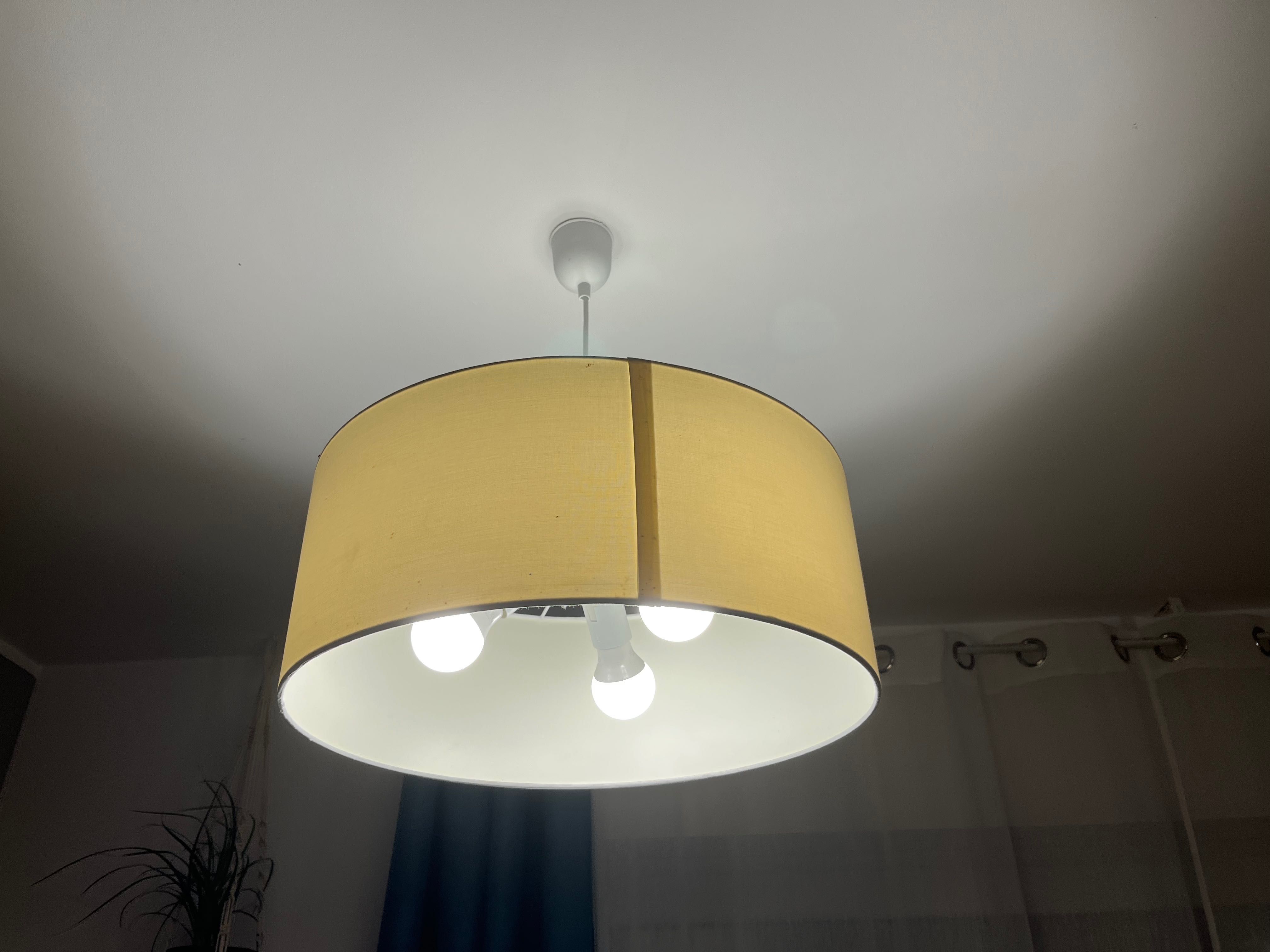 Klosz lampa kremowa