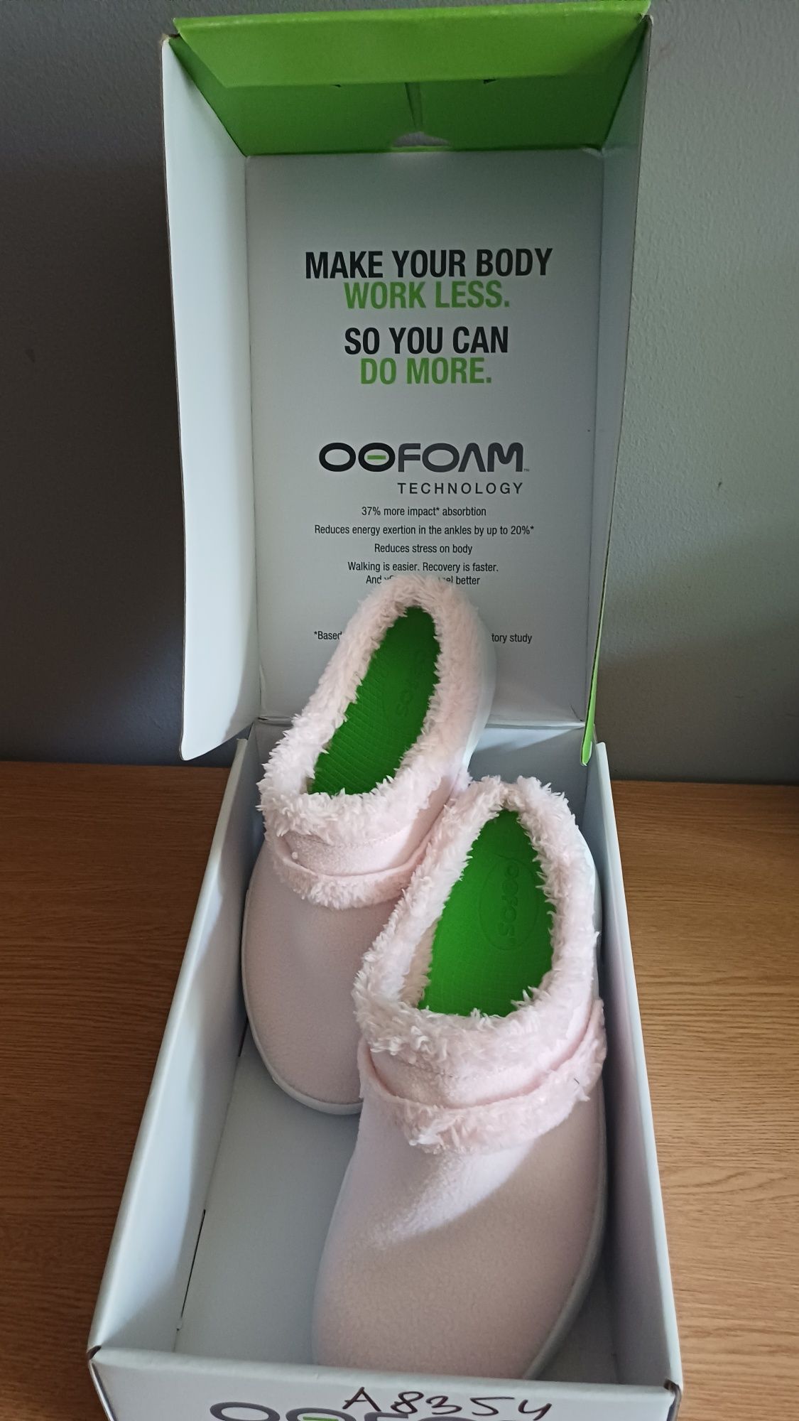 Ортопедичні Oofos мюлі  Америка