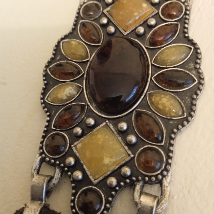 Продам ремінь  жіночий з натуральними камінцями