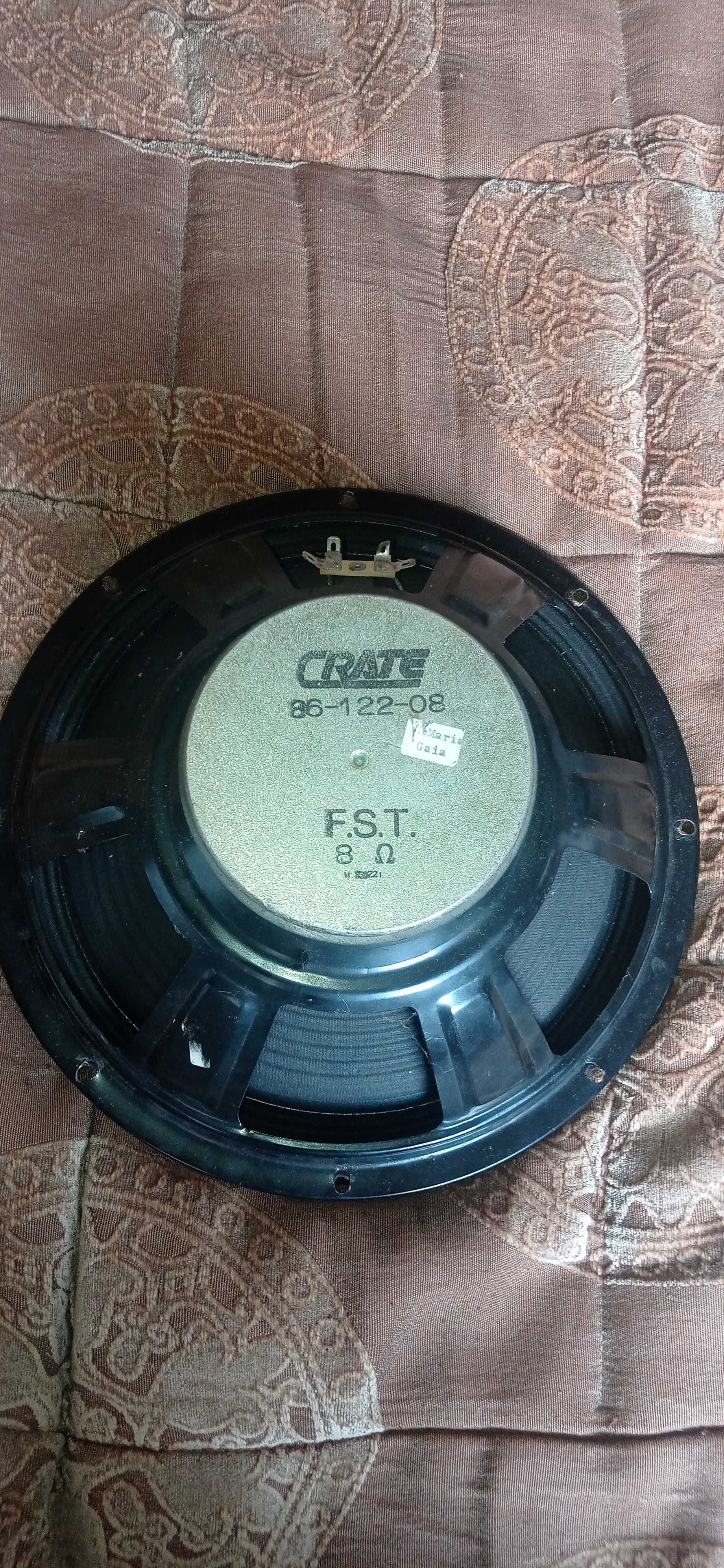 crate PE-15H  alto-falante: 1x15" Potência: 150 Watts  8 Ohms