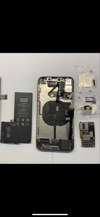 Iphone 11 pro max Деталі