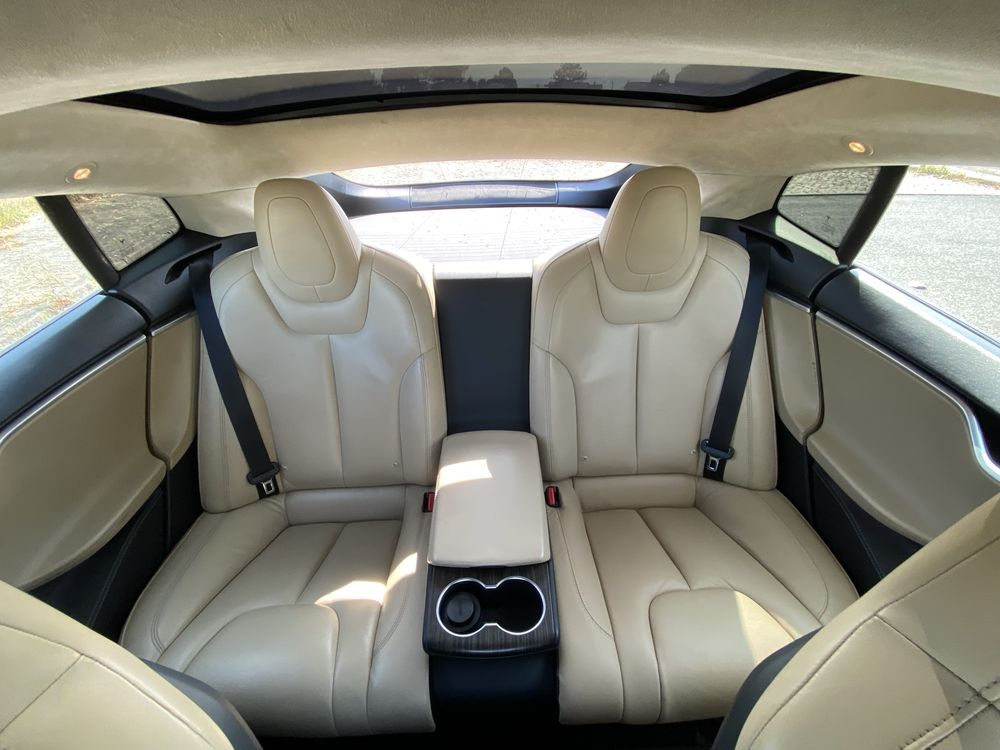 Tesla Model S P85D