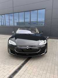Продам Tesla Model S 85