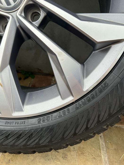 Диски з шинами Volkswagen Tiguan 215/55 r17