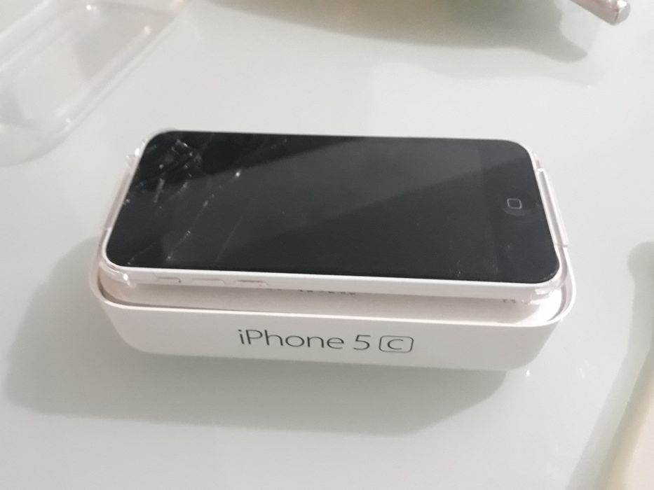 IPhone 5c avariado i9