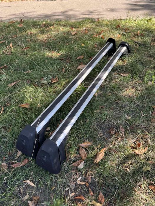 Поперечні рейлінги на дах для X1 F48 б/у