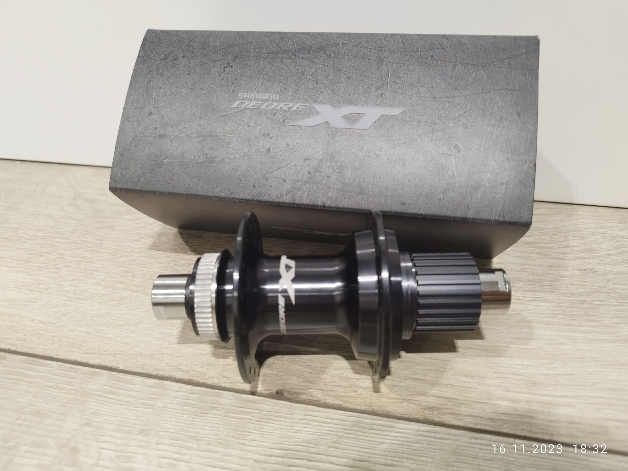 Piasta Shimano Deore XT FH-M8110 E-THRU 142x12 mm 12-rzędowa 32H