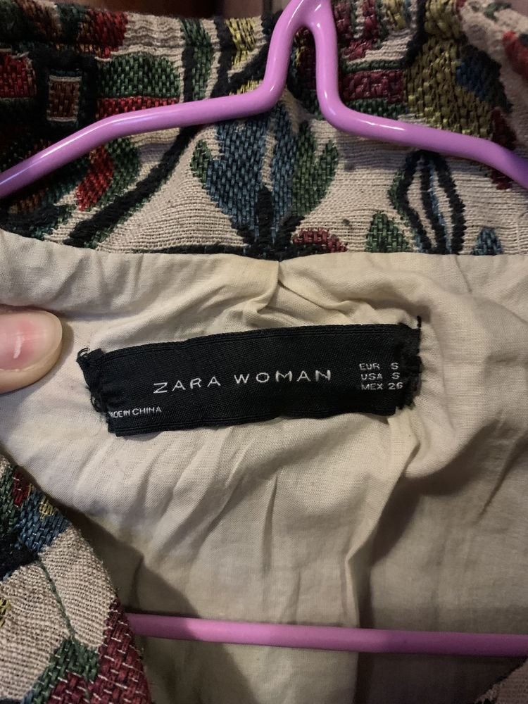 Zara  жіноче пальто