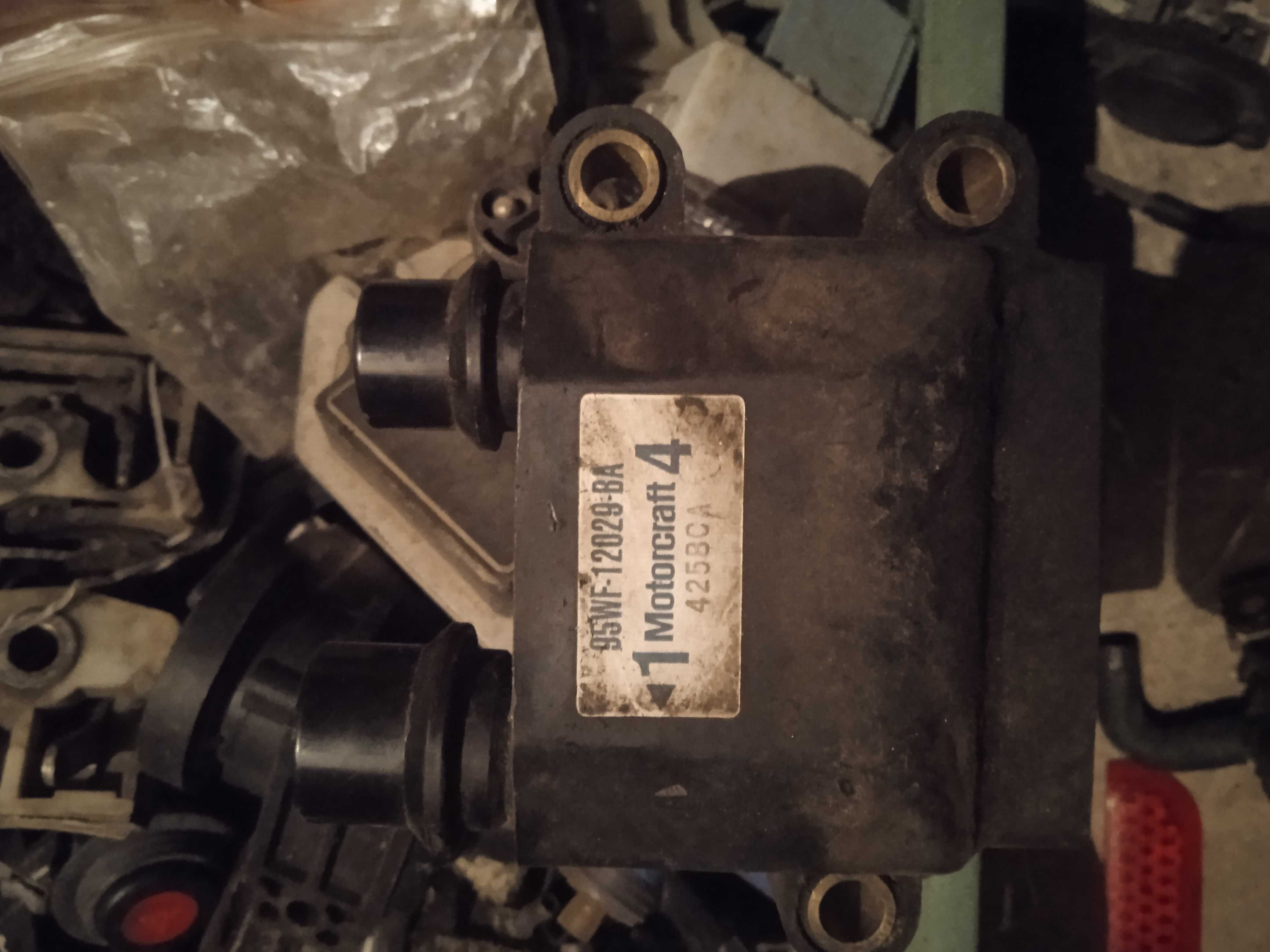 Котушка запалювання 95WF12029BA Ford