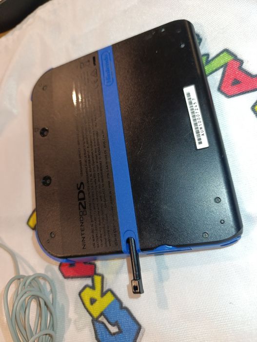 Konsola Nintendo 2DS blue niebieska bardzo ładna sprawna gwarancja