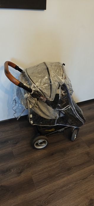 Pancerna spacerówka Mutsy Nexo ze śpiworem na zimę  i gratis.