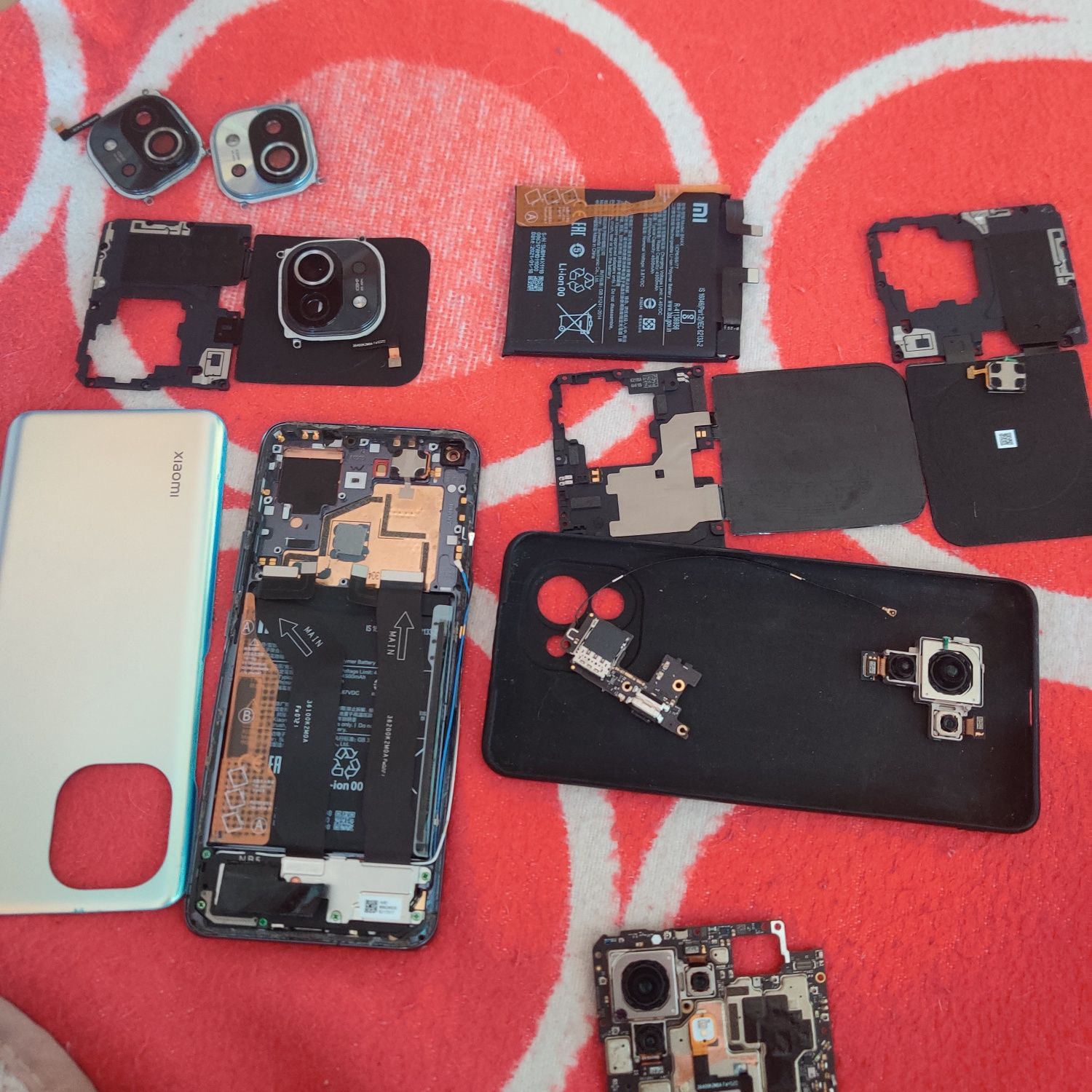 Разборка Xiaomi Mi 11
