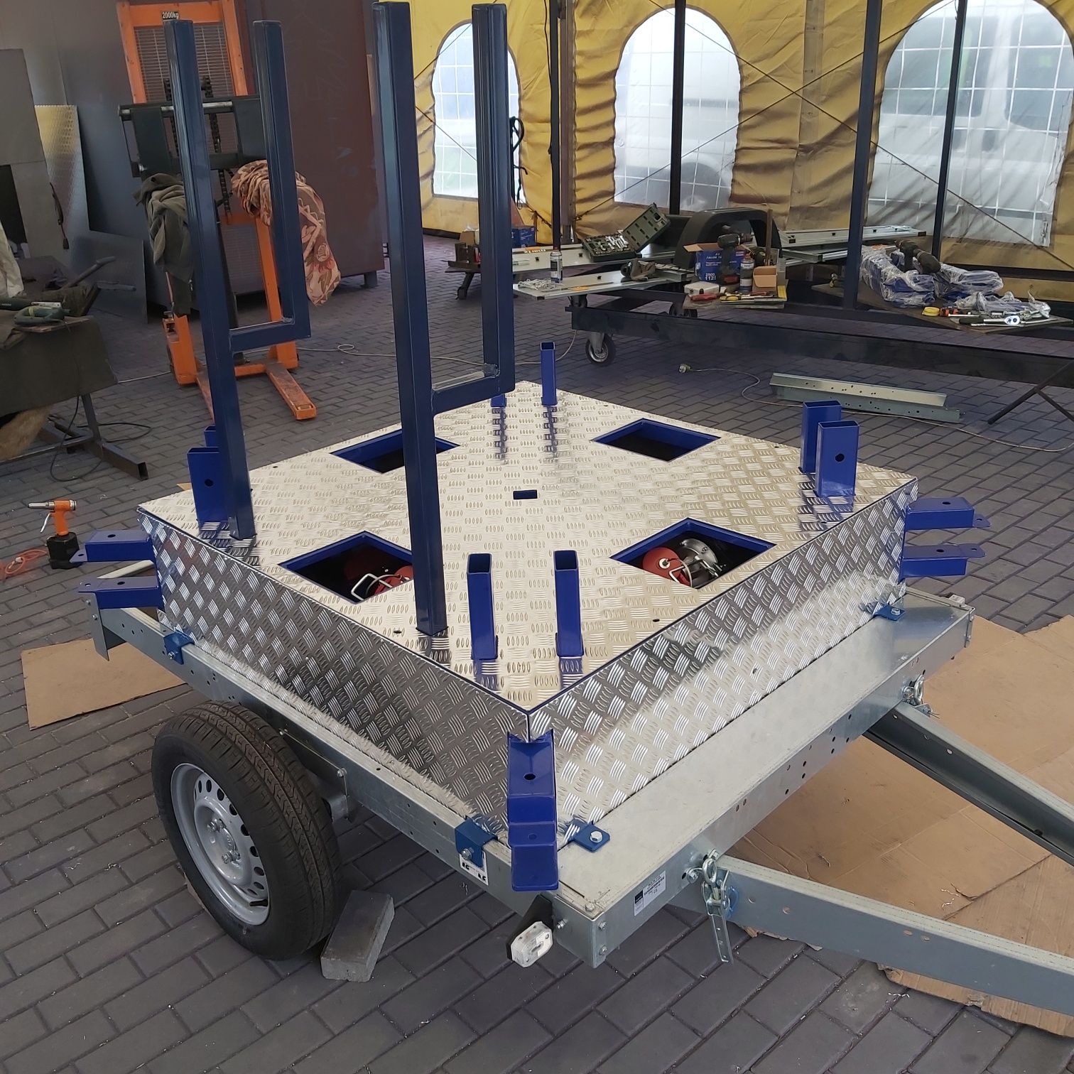 Euro Bungee Mobilne Bunge Trampolina Bungy Karuzela Dmuchaniec jumper