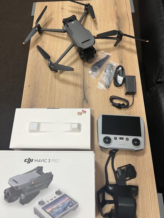 Квадрокоптер DJi Mavic 3 Pro
