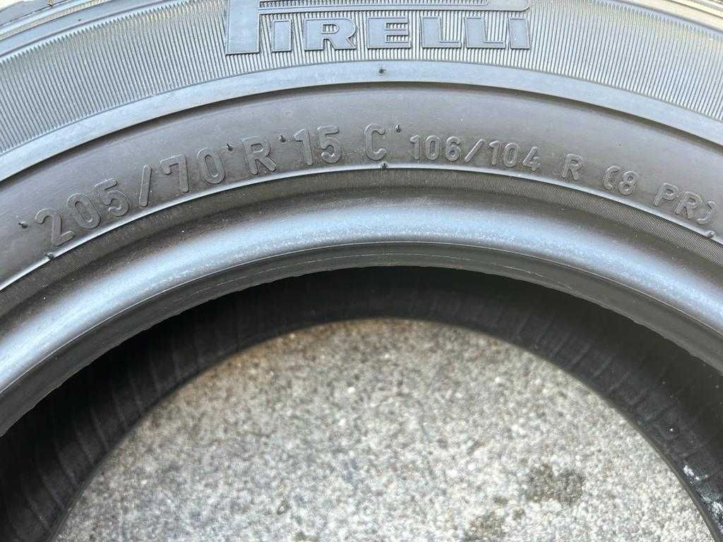 Pirelli Chrono 205/70/15C Rok 2010 1xNOWA