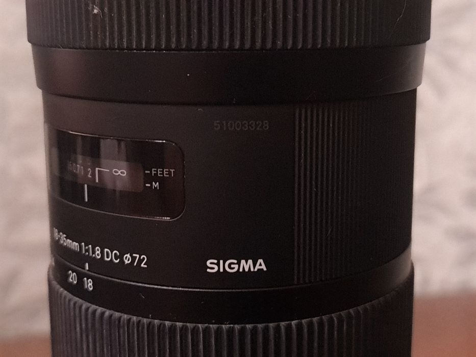 Sigma 18-35mm 1:1.8 DС A | ART разом із Nikon D5.100