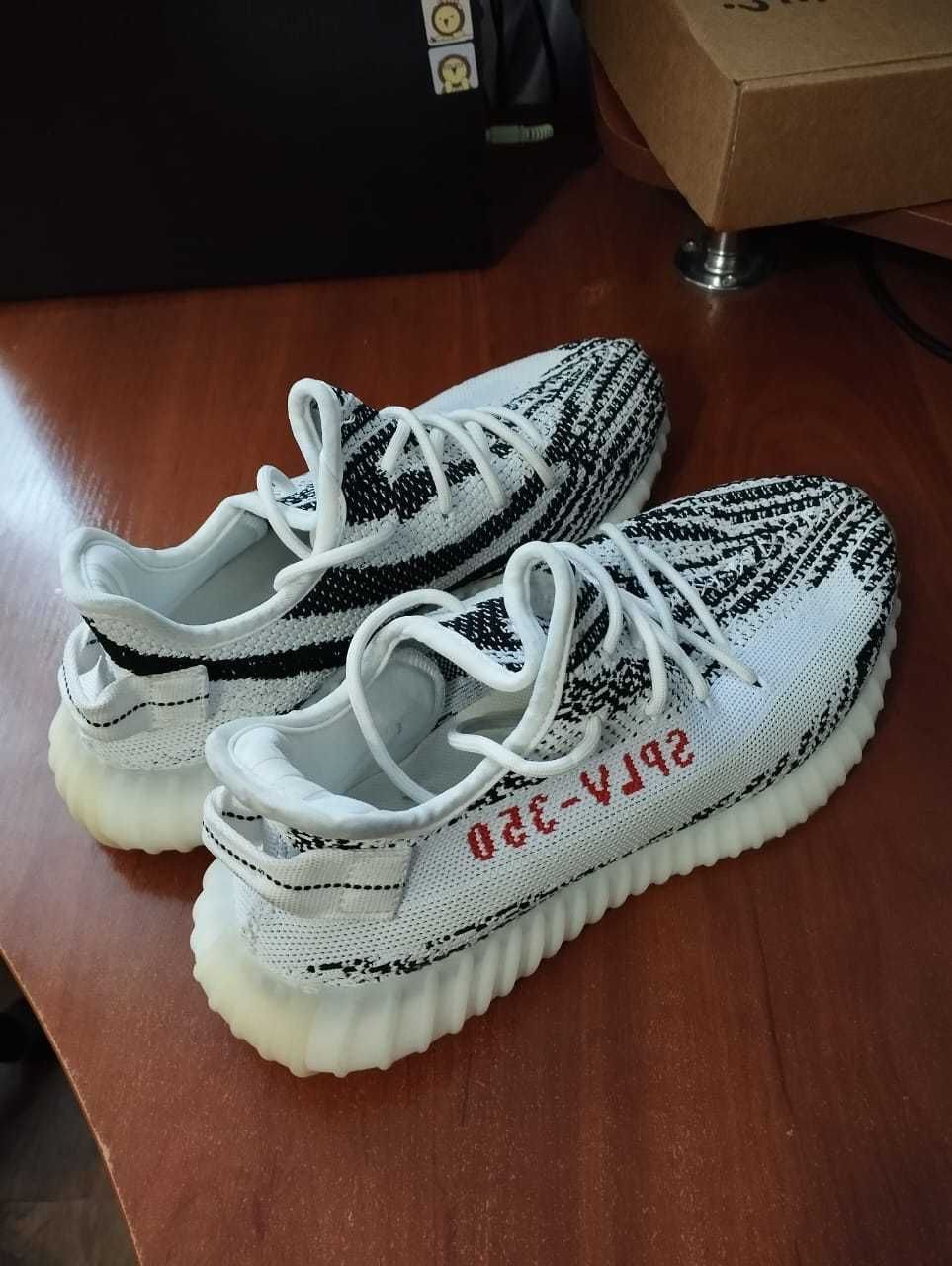 Кроссовки Adidas Yeezy boost 350