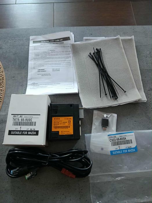 Nowy oryginalny zestaw Mazda carplay / android auto c922 v6 605A