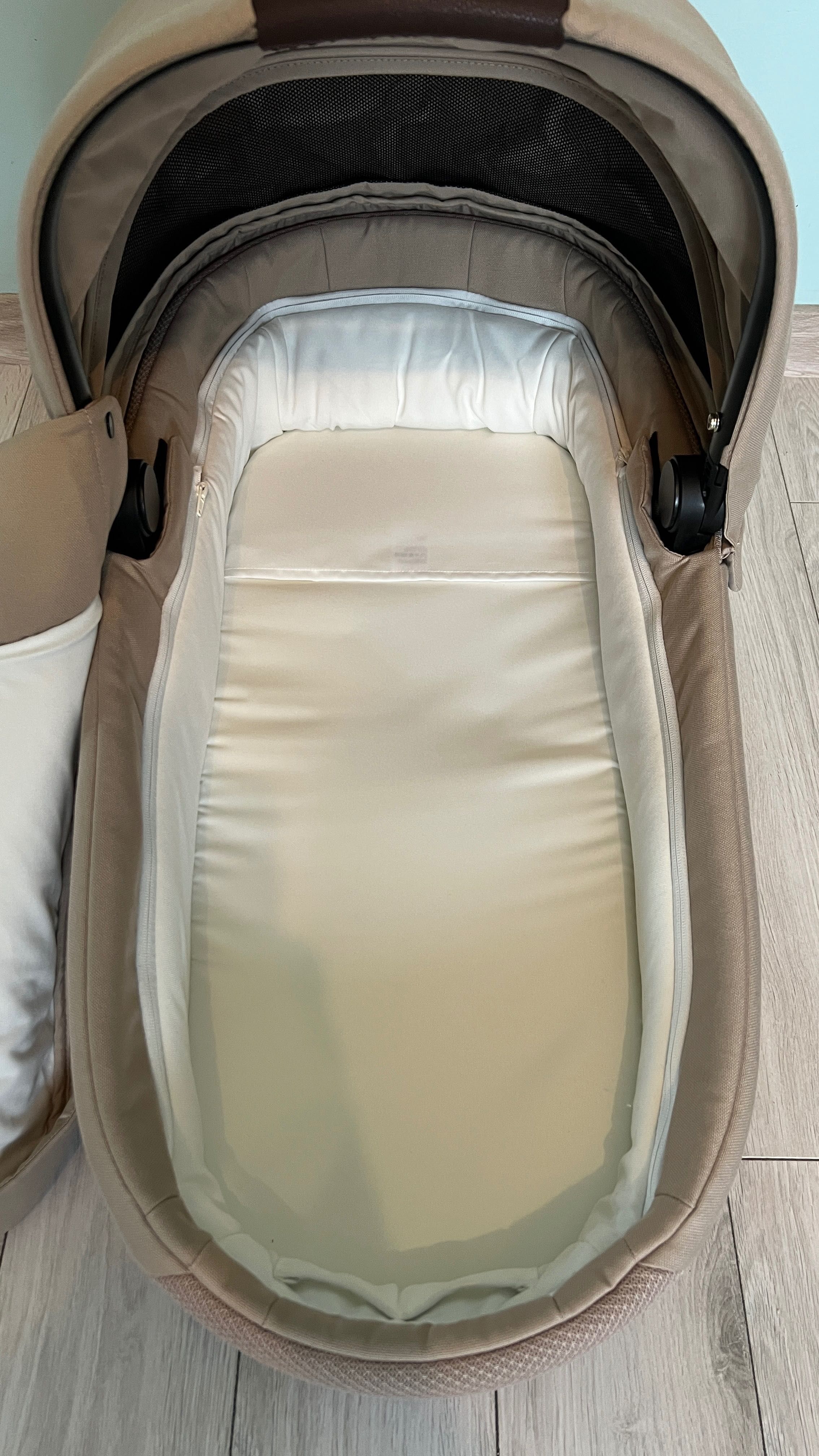 Cybex Cot S Lux Gondola Do Wózka Balios   2.0 Almond Beige 2024