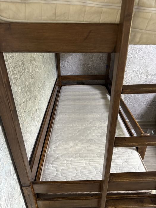 Двухповерхове ліжко з матрасами 1.90*80
