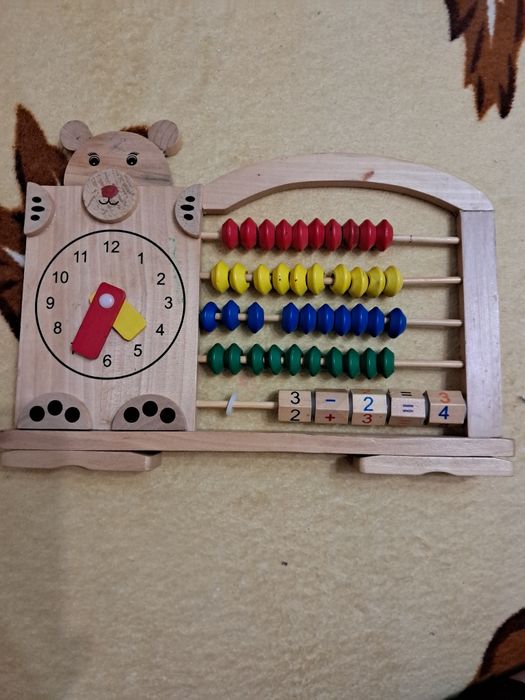 Развивающая игрушка часы +счёт.  Дерево