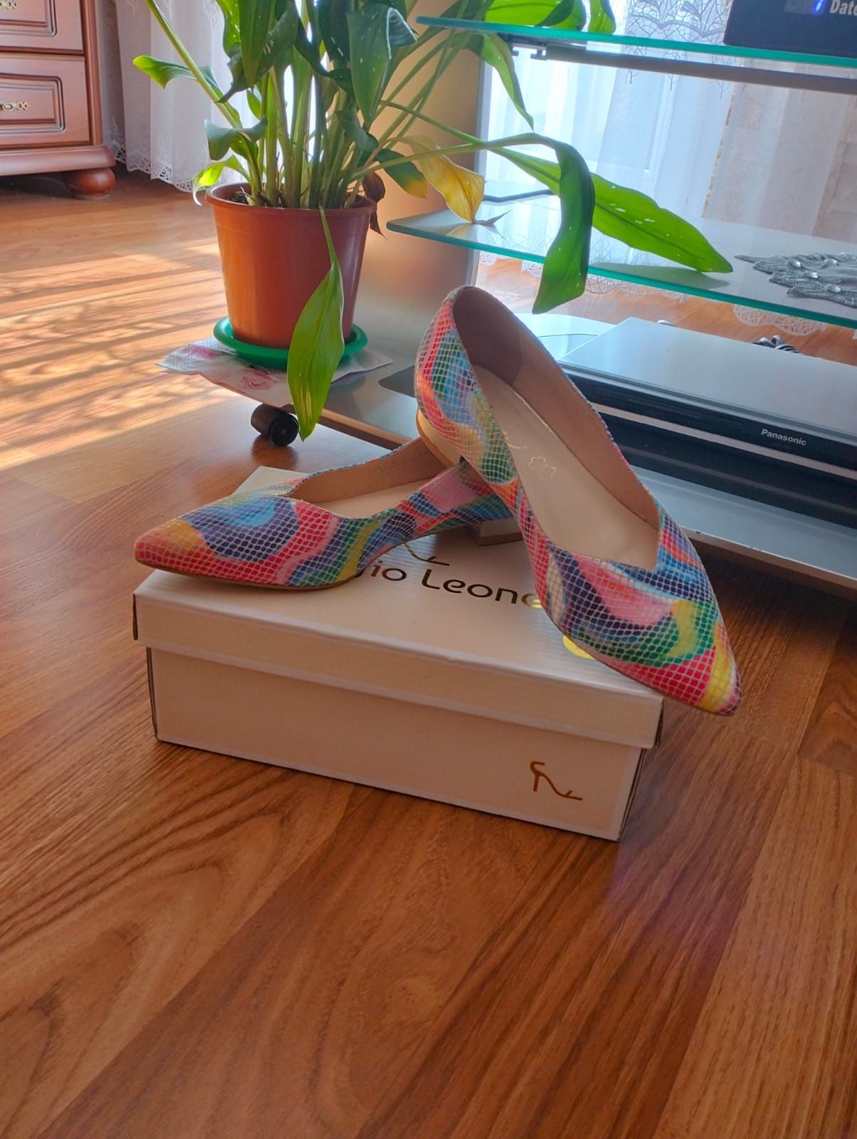 Buty wielokorowe CASU