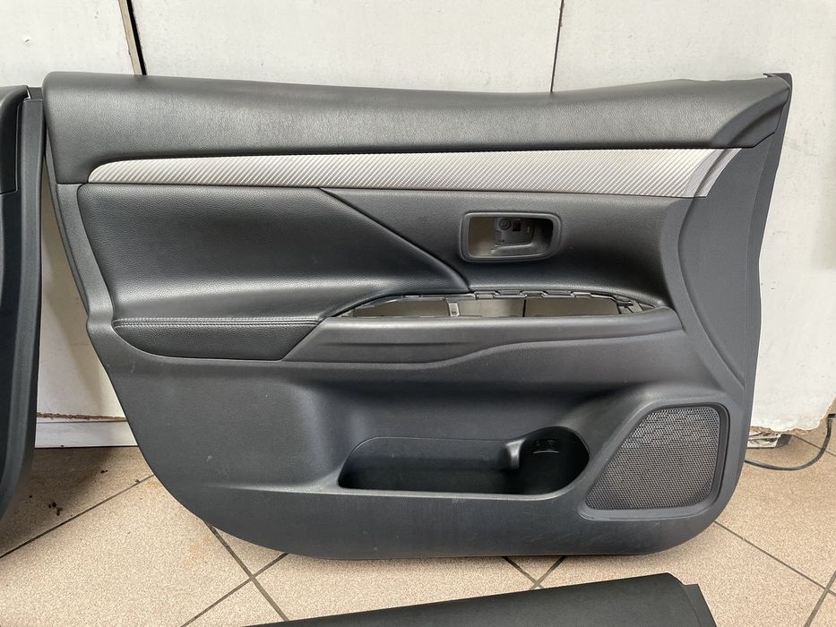 Mitsubishi Outlander 14- 21 Дверная карта/Обшивка двери