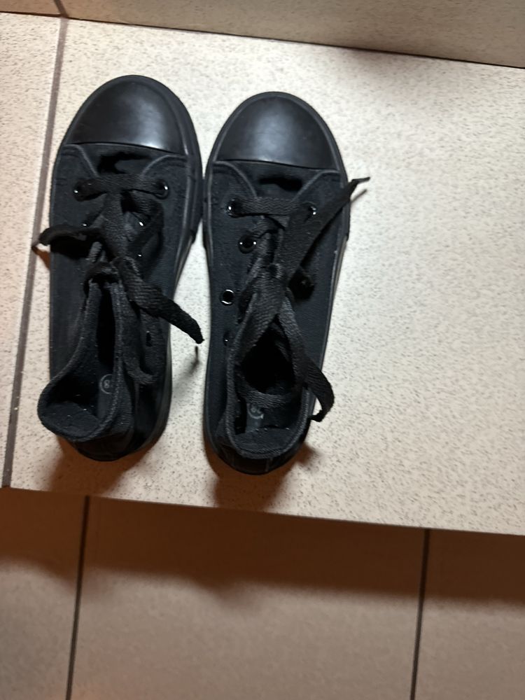 Czarne trampki po kostkę rozm 28